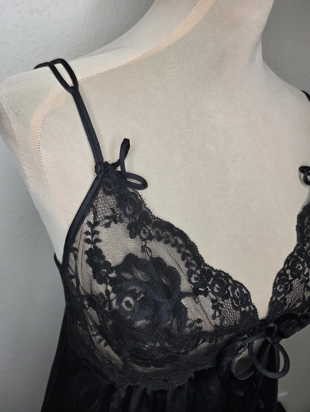 Vintage JCPenney Black Nylon Lace Nightgown Maxi Slip Dress USA Made Medium - Picture 3 of 9